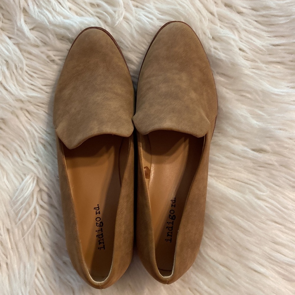 Indigo Women's Tan Loafers size 8 BNWOT color tan see all photos - Picture 10 of 12